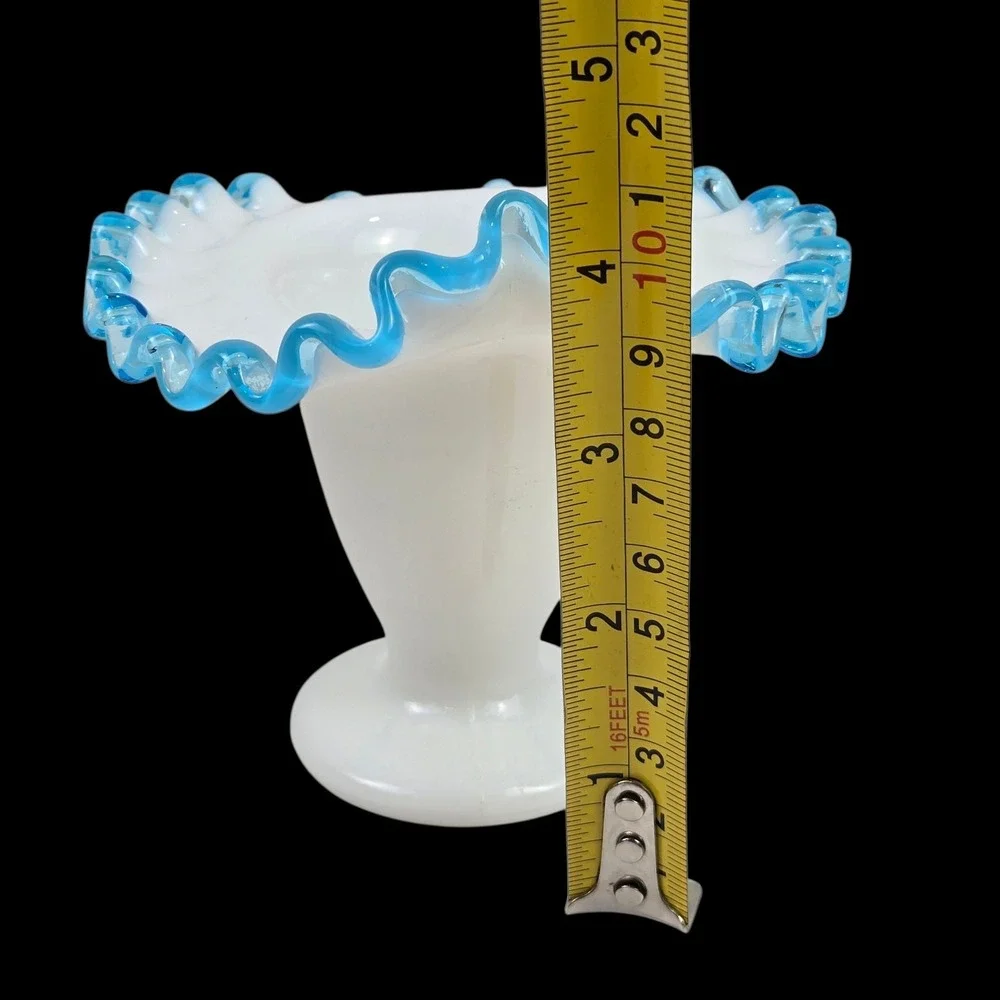 Vintage Fenton Milk Glass Ruffled Fan Edge Aqua Blue Crest Bud Vase MINT COND